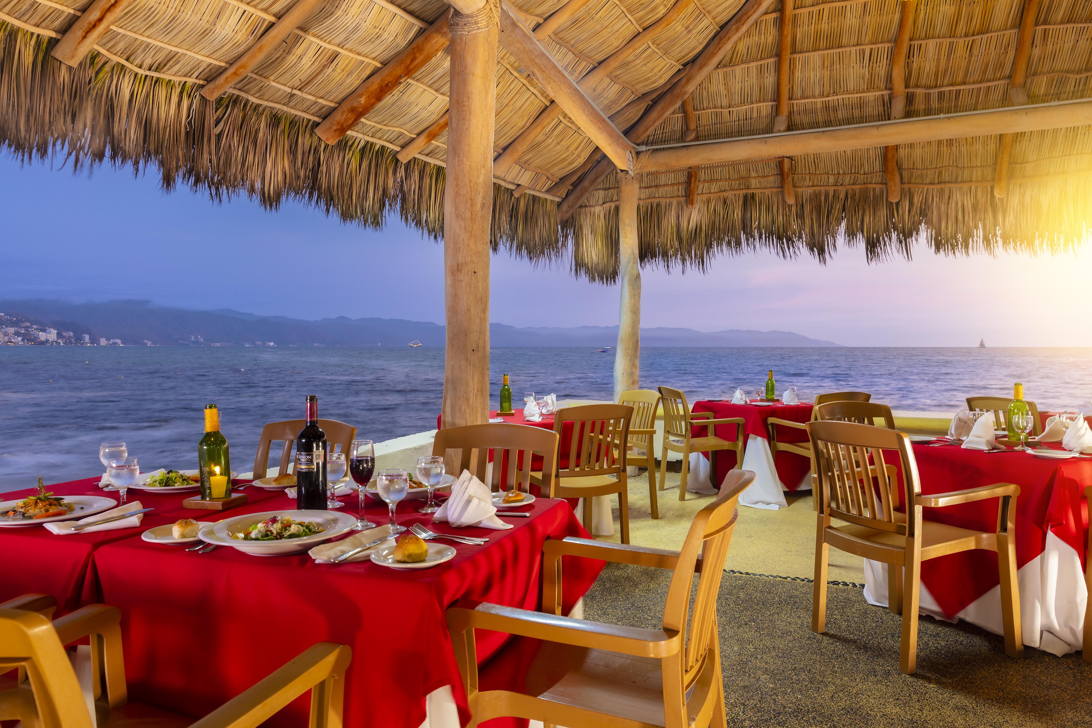 Las Palmas By The Sea All Inclusive Hotel Puerto Vallarta Exterior photo