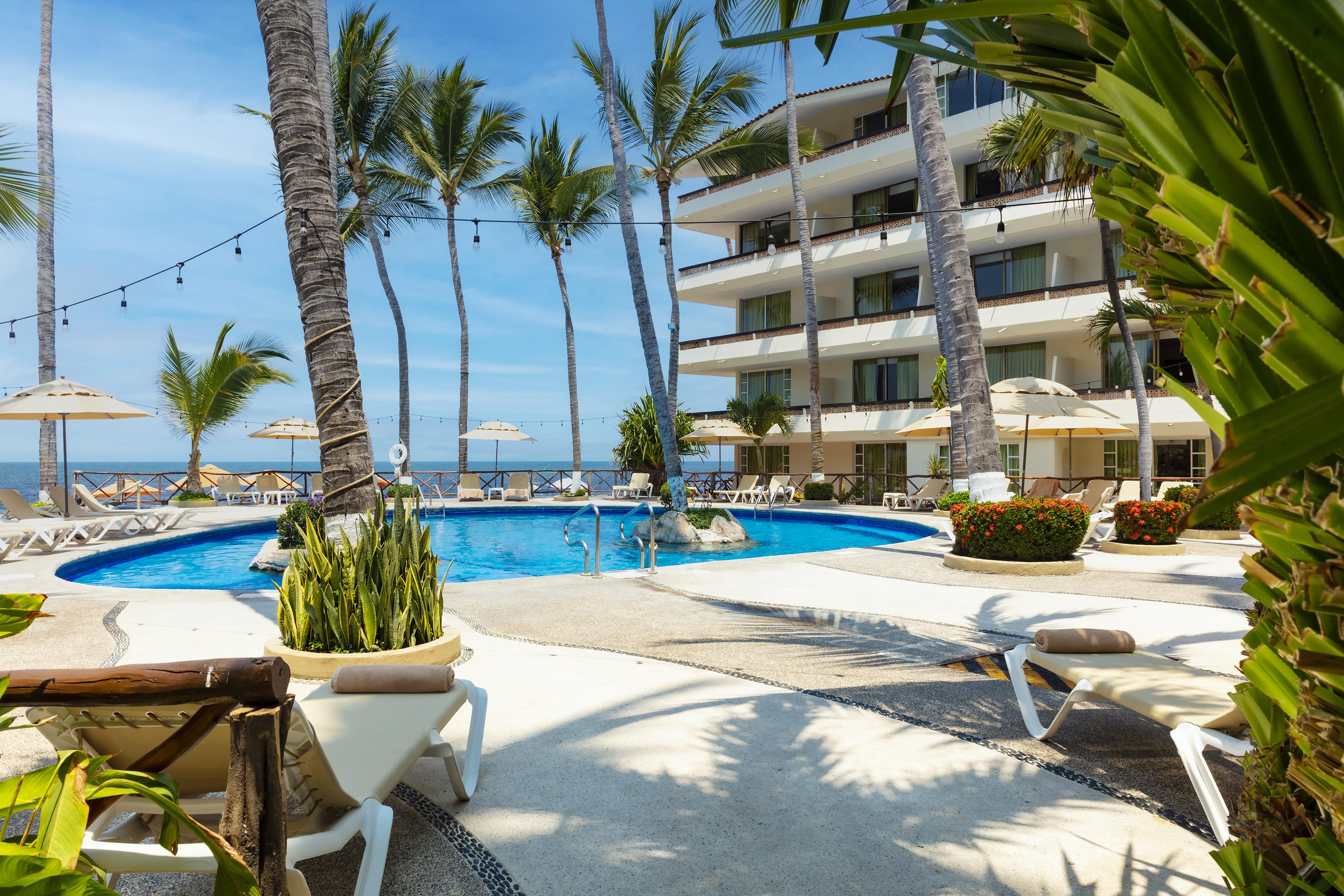 Las Palmas By The Sea All Inclusive Hotel Puerto Vallarta Exterior photo